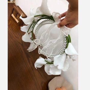 دسته گل عروس سازه ای 20 شاخه