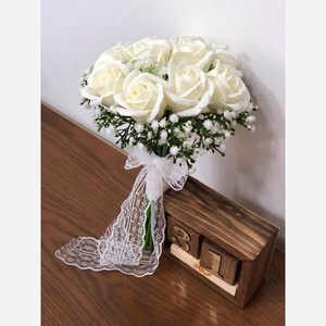 دسته گل عروسی ترکیب رز و گل عروس