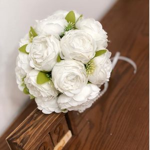 دسته گل عروس پیونی متوسط سفید