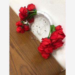 دسته گل عروسی سازه ای رز قرمز