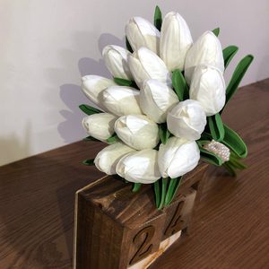 دسته گل عروس لاله