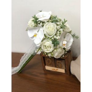 دسته گل عروس مصنوعی ارکیده و رز — تصویر ۱