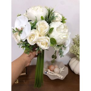 دسته گل عروس رز و ارکیده ابشاری — تصویر ۵