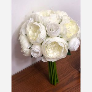 دسته گل عروس پیونی سفید