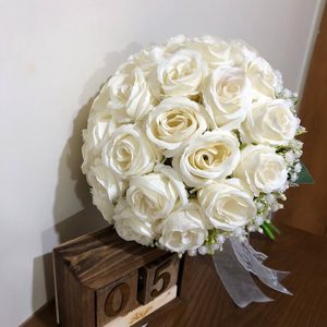 دسته گل عروس ترکیب رز و ژیپسوفیلا