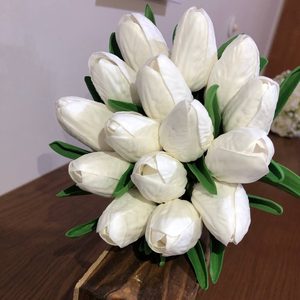 دسته گل عروس لاله
