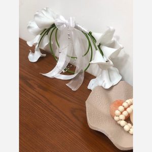 دسته گل عروس مدل سازه ای شیپوری