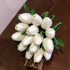 دسته گل عروس لاله