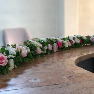 پنل خطی گل مصنوعی مناسب برای ماشین عروس و دیزاین جشن