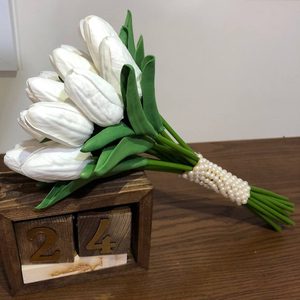 دسته گل عروس لاله