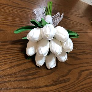 دسته گل عروس مدل لاله ده تایی