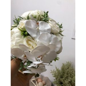 دسته گل عروس رز و ارکیده ابشاری — تصویر ۴