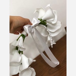 دسته گل سازه ای 20شاخه شیپوری به همراه مروارید