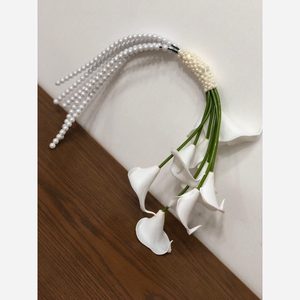 دسته گل عروسی مصنوعی شیپوری و مروارید