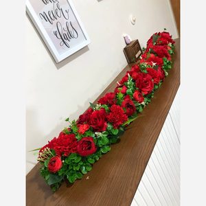 پنل گل مصنوعی نیم متری قرمز مناسب برای ماشین عروس و دیزاین جشن ها