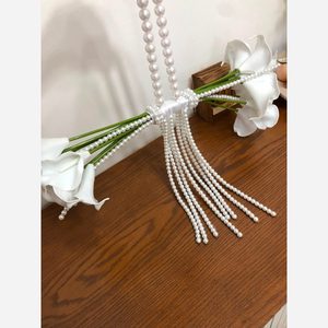 دسته گل عروس شیپوری سازه ای