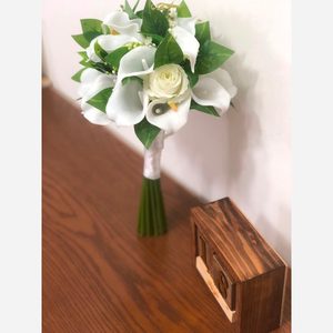 دسته گل عروس اروپایی خاص