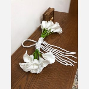 دسته گل عروس شیپوری سازه ای