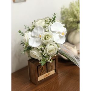دسته گل عروس مصنوعی ارکیده و رز — تصویر ۳